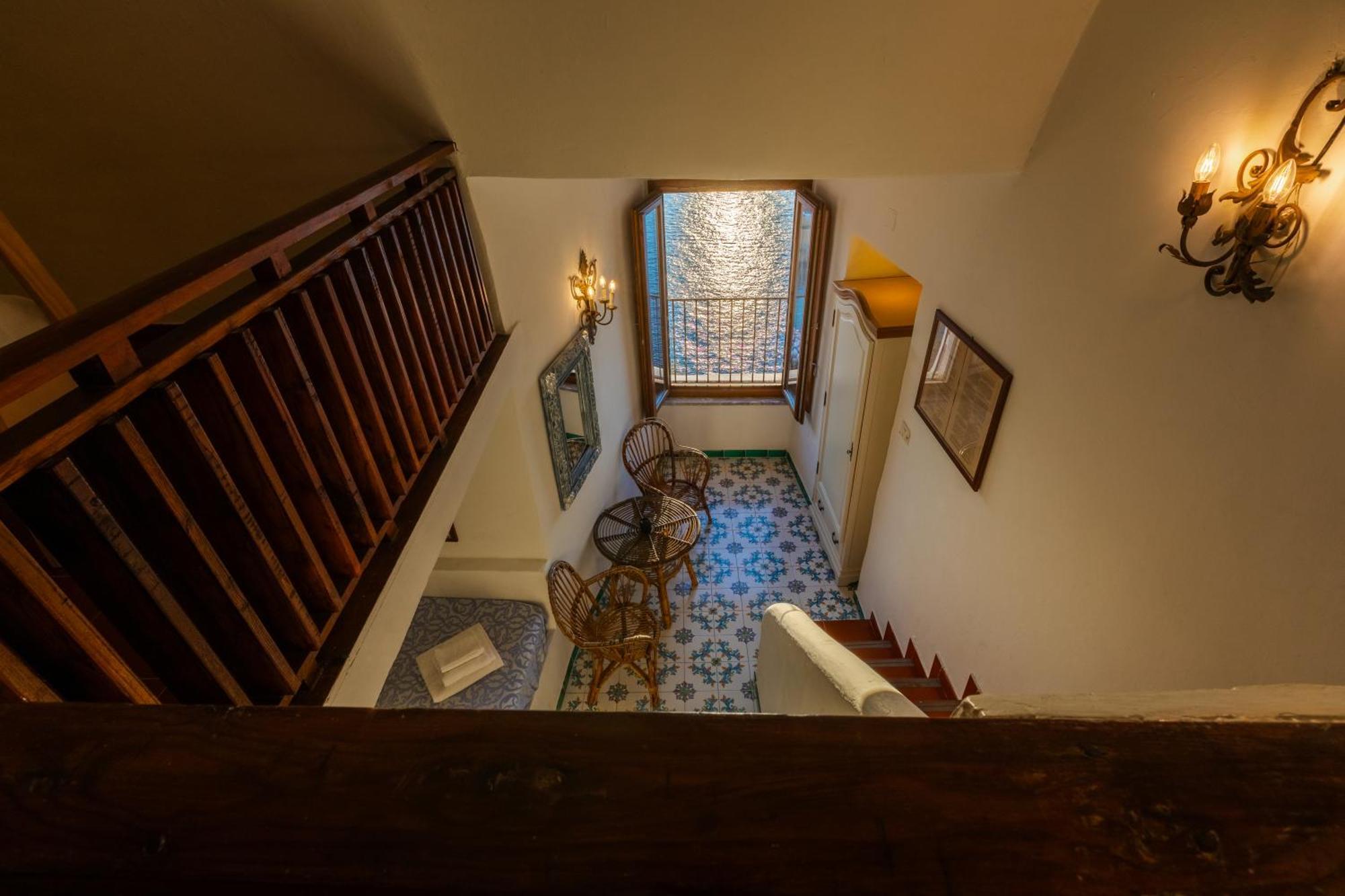 Hotel Torre Dei Borboni Ponza Extérieur photo