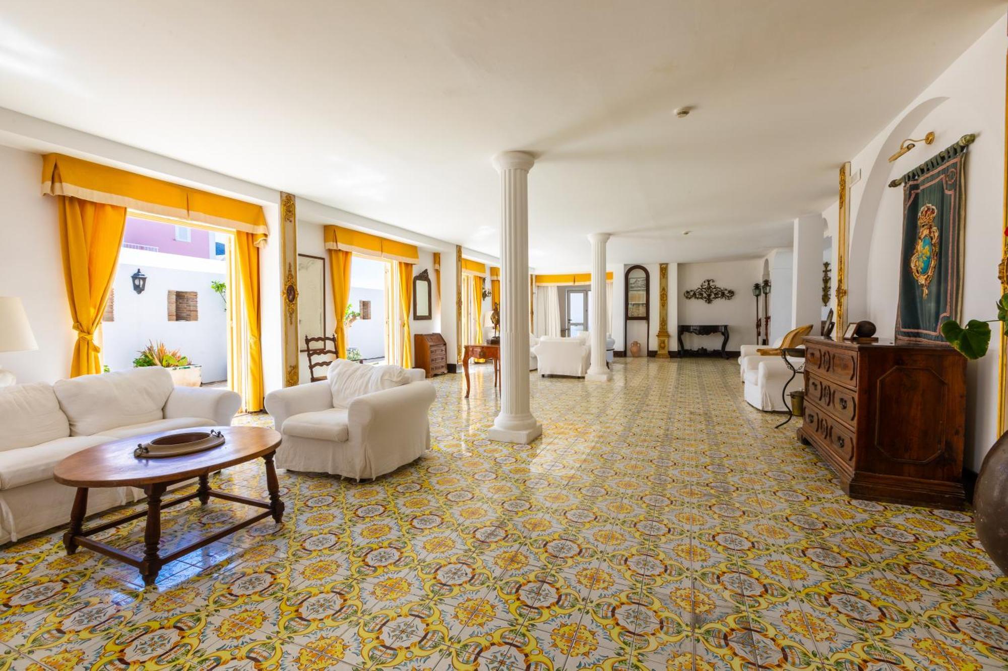 Hotel Torre Dei Borboni Ponza Extérieur photo