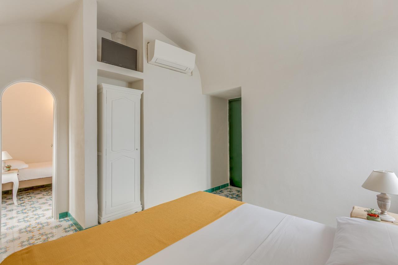 Hotel Torre Dei Borboni Ponza Extérieur photo