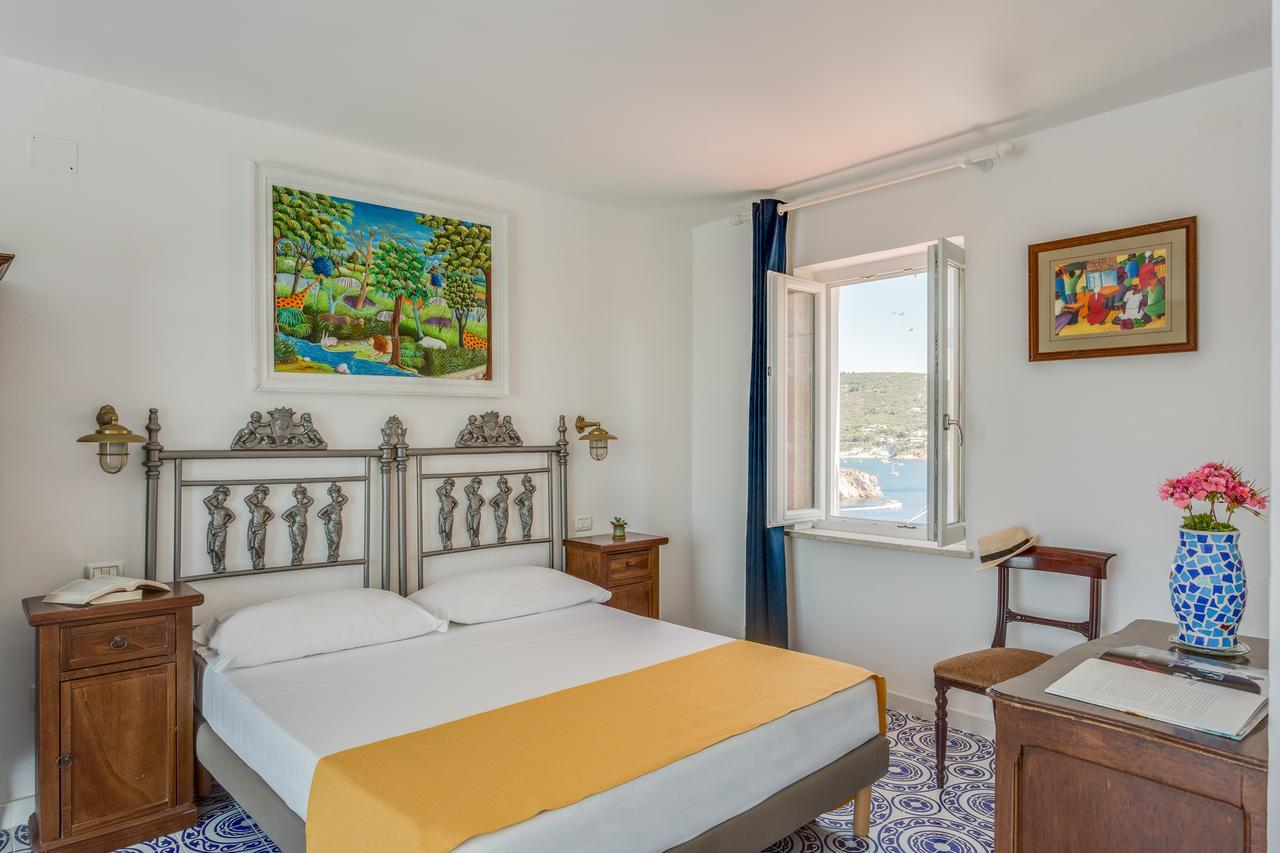 Hotel Torre Dei Borboni Ponza Extérieur photo
