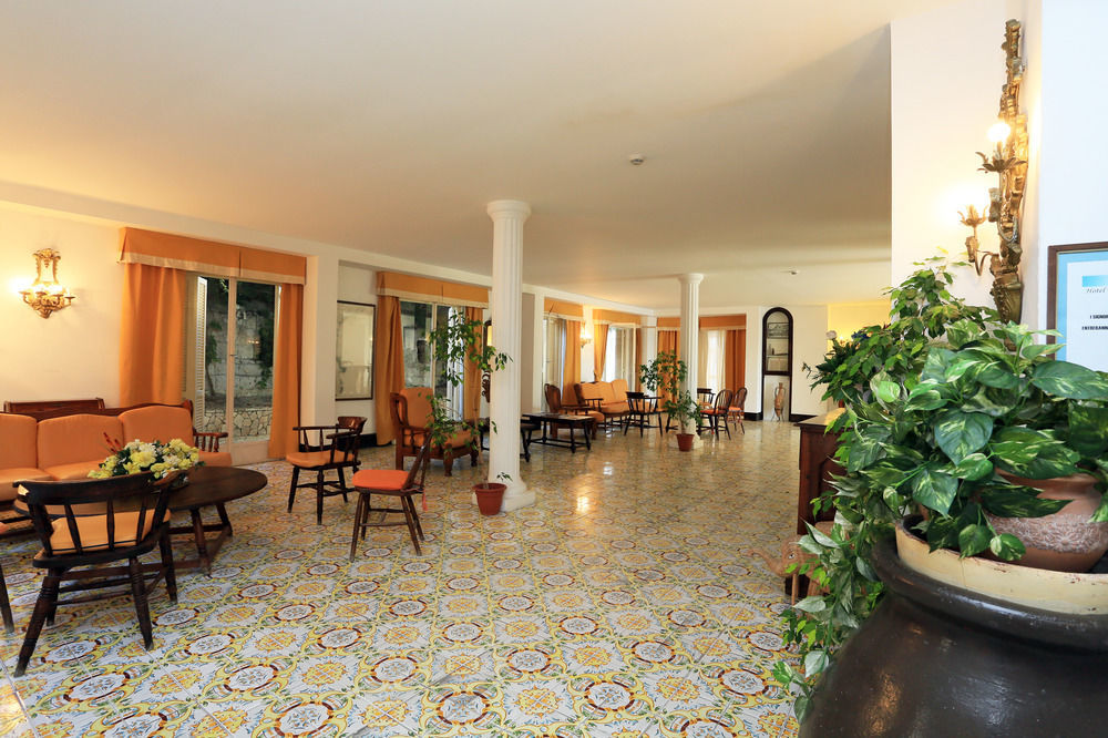 Hotel Torre Dei Borboni Ponza Extérieur photo