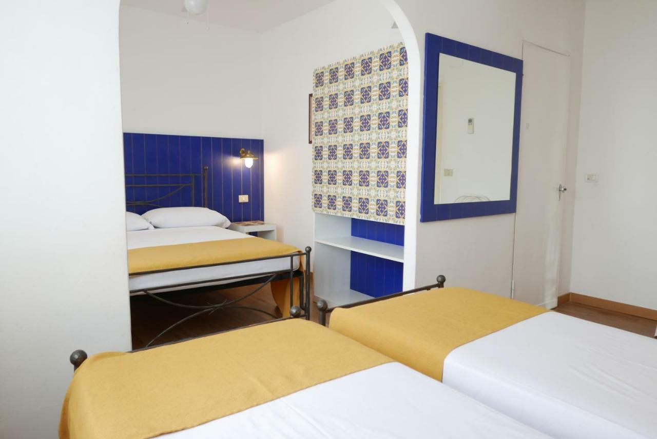 Hotel Torre Dei Borboni Ponza Extérieur photo