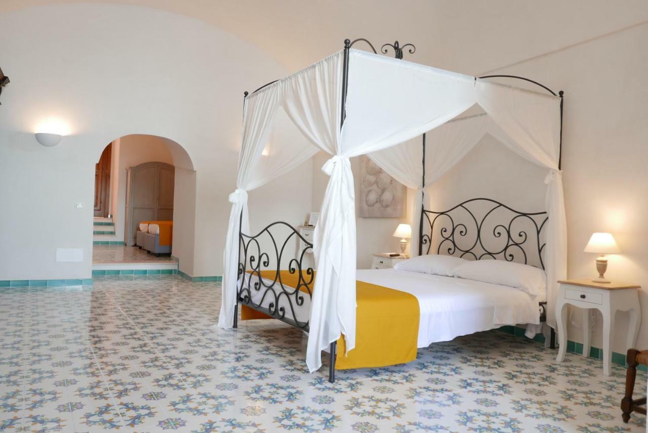Hotel Torre Dei Borboni Ponza Extérieur photo